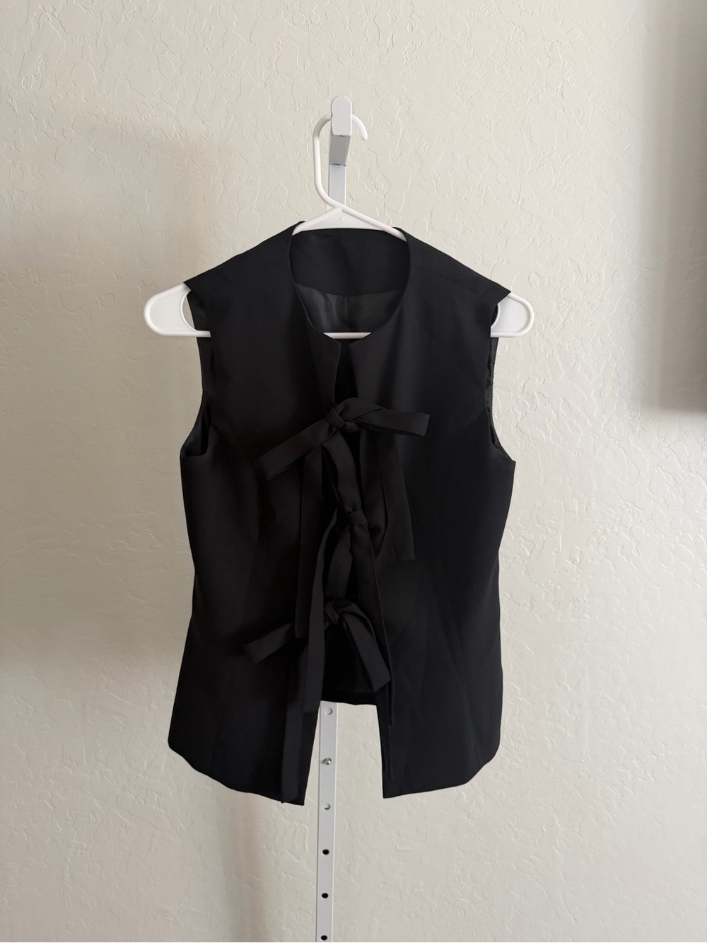 Sleeveless Tie-Front Black Women's Top